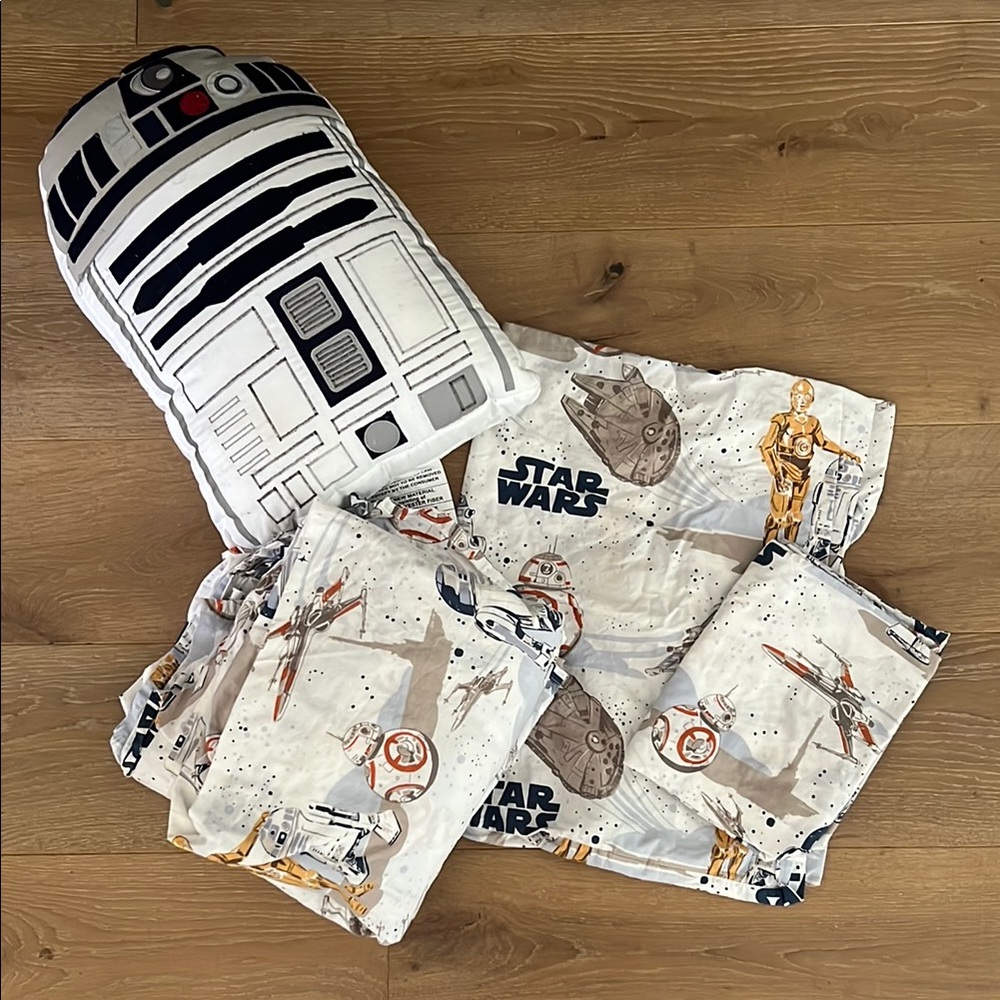 Pottery Barn Kids Star Wars Pillow & Sheet Set - Full Size